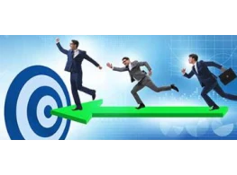 القيادة المؤثرة والإدارة الفعّالة والبناء الإستراتيجي للتميز