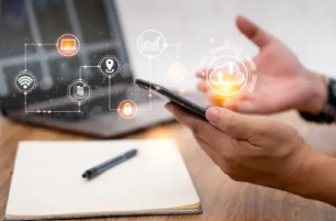 الاحترافية في التواصل الهاتفي والكتابي