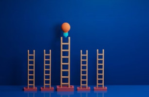 التعامل مع التحديات المهنية بقرارات مرنة